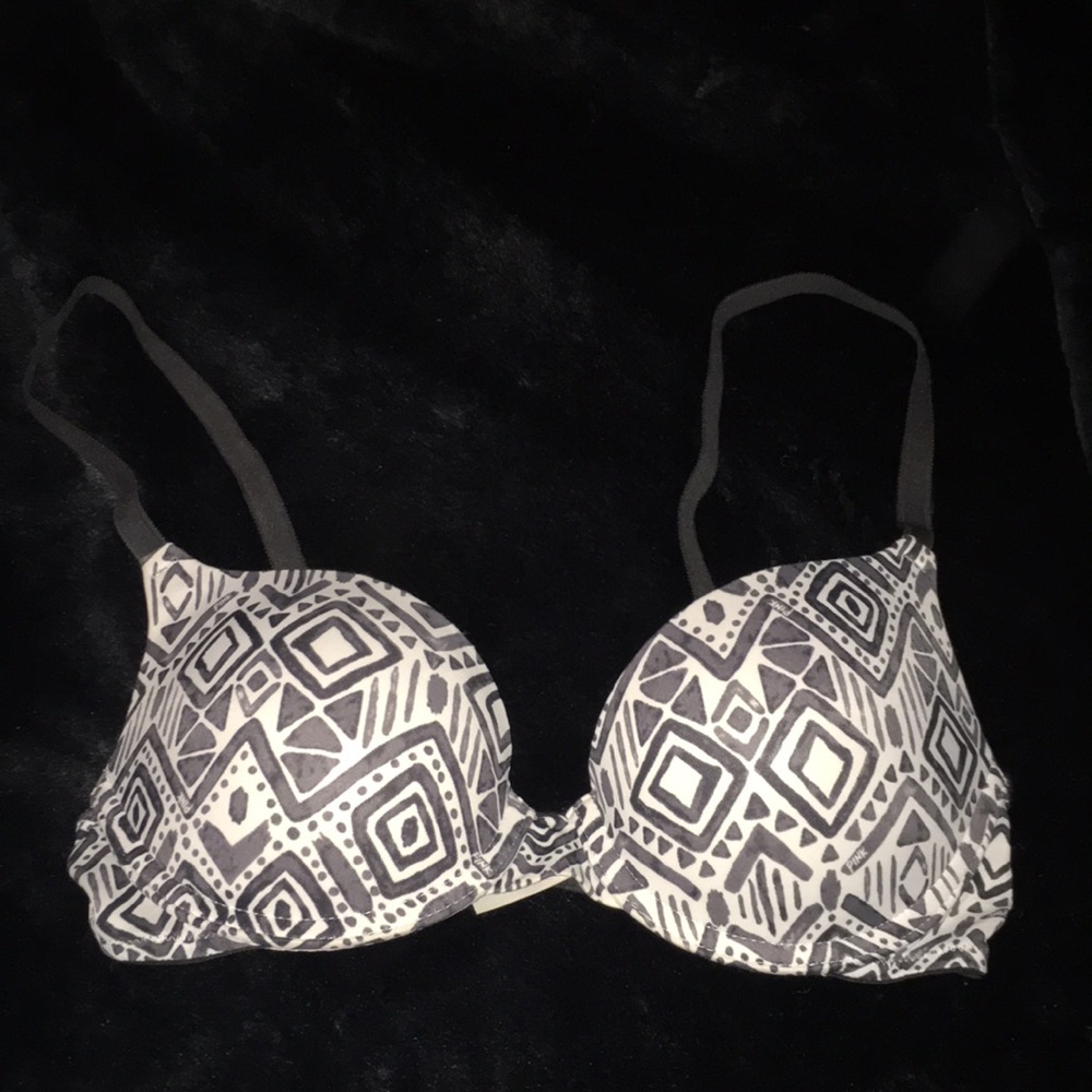 PINK VS Aztec push up bra